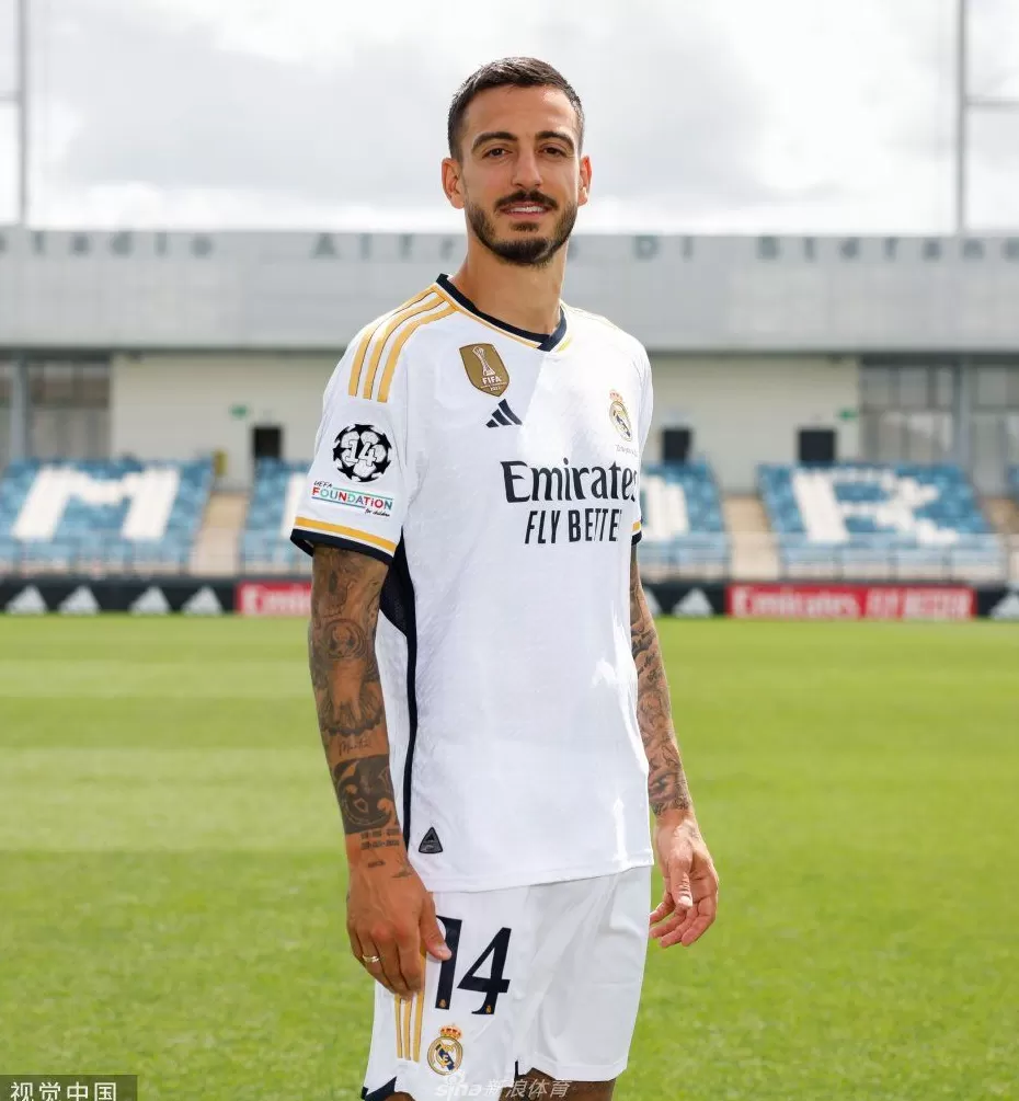 游子归家何塞卢身披皇马战袍正式亮相-第6张图片-康盛风体育资讯官网 - 专业体育赛事报道与运动服饰潮流指南平台