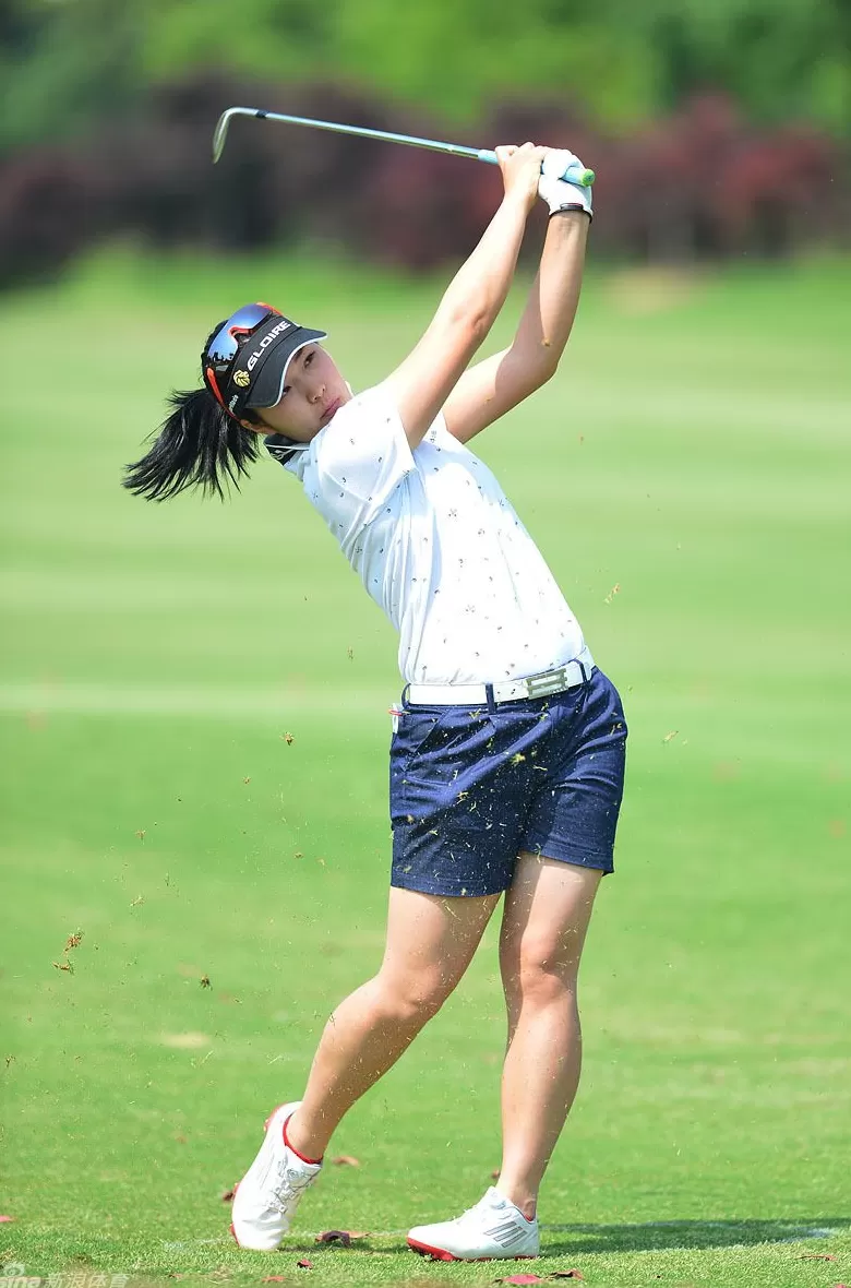 果岭与片场间的双子星传奇-第5张图片-康盛风体育资讯官网 - 专业体育赛事报道与运动服饰潮流指南平台