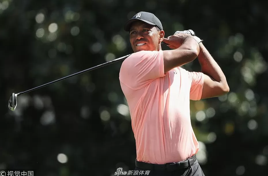 猛虎长啸东湖岸，巡回锦标赛首轮伍兹射鹰登顶-第8张图片-康盛风体育资讯官网 - 专业体育赛事报道与运动服饰潮流指南平台