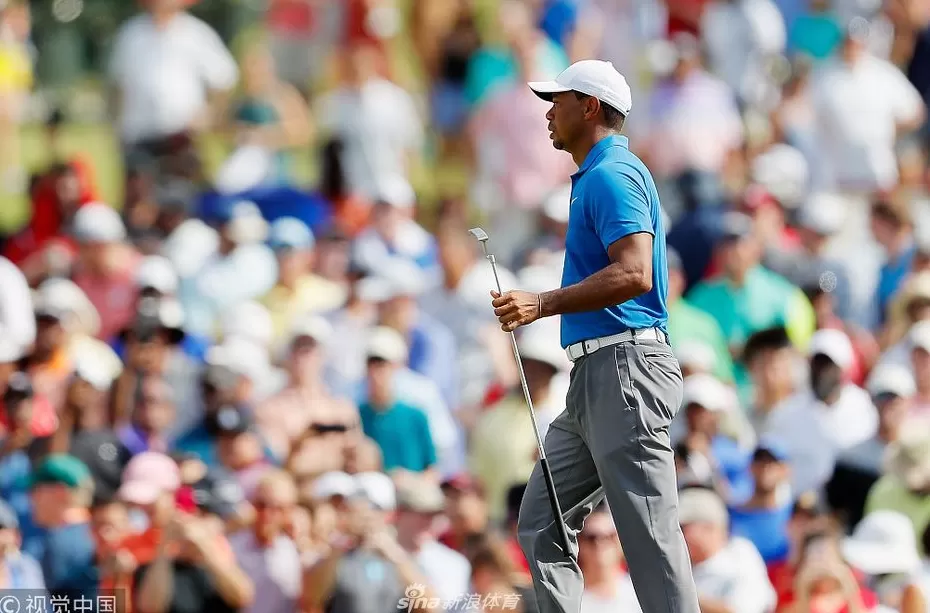 王者归来伍兹领先三杆剑指巡回锦标赛冠军荣耀-第7张图片-康盛风体育资讯官网 - 专业体育赛事报道与运动服饰潮流指南平台