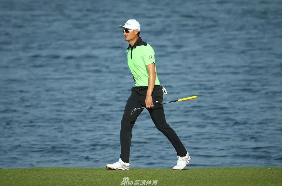 欧巡赛阿曼公开赛激战正酣 多国名将并列领先争冠-第3张图片-康盛风体育资讯官网 - 专业体育赛事报道与运动服饰潮流指南平台