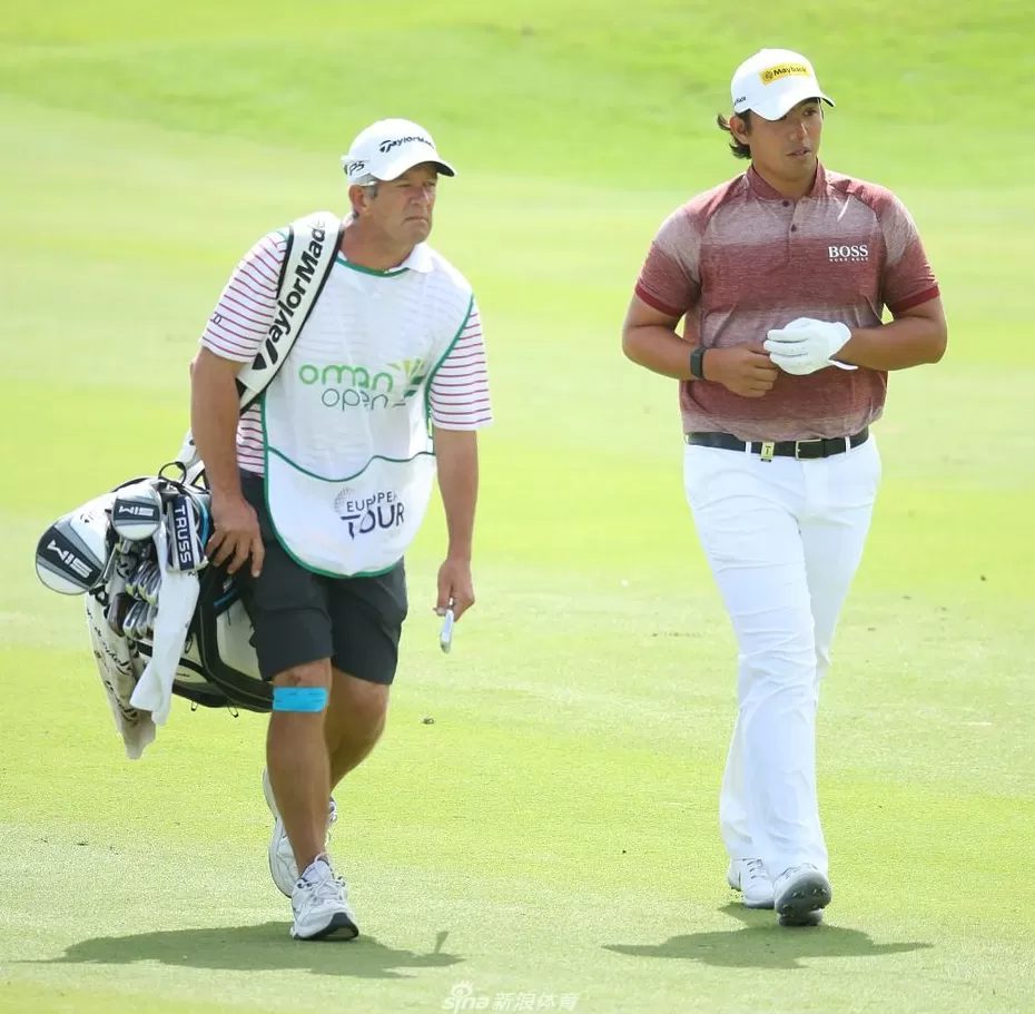 欧巡赛阿曼公开赛激战正酣 多国名将并列领先争冠-第5张图片-康盛风体育资讯官网 - 专业体育赛事报道与运动服饰潮流指南平台