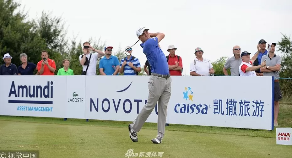瑞典黑马惊艳巴黎国家高尔夫俱乐部领先法国公开赛次轮-第5张图片-康盛风体育资讯官网 - 专业体育赛事报道与运动服饰潮流指南平台