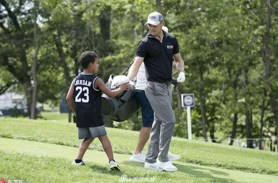 百年荣耀之战回顾-第4张图片-康盛风体育资讯官网 - 专业体育赛事报道与运动服饰潮流指南平台