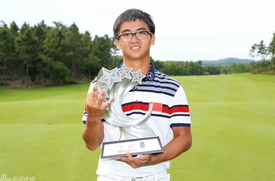 窦泽成三冠加冕状元郎，中国高尔夫新星闪耀钟山-第4张图片-康盛风体育资讯官网 - 专业体育赛事报道与运动服饰潮流指南平台