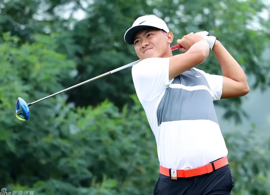 绿茵之上青春跃动中国高尔夫新星闪耀成长之路-第1张图片-康盛风体育资讯官网 - 专业体育赛事报道与运动服饰潮流指南平台